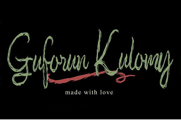 Guforun Kulomy: A Script Font for Editorial Expression